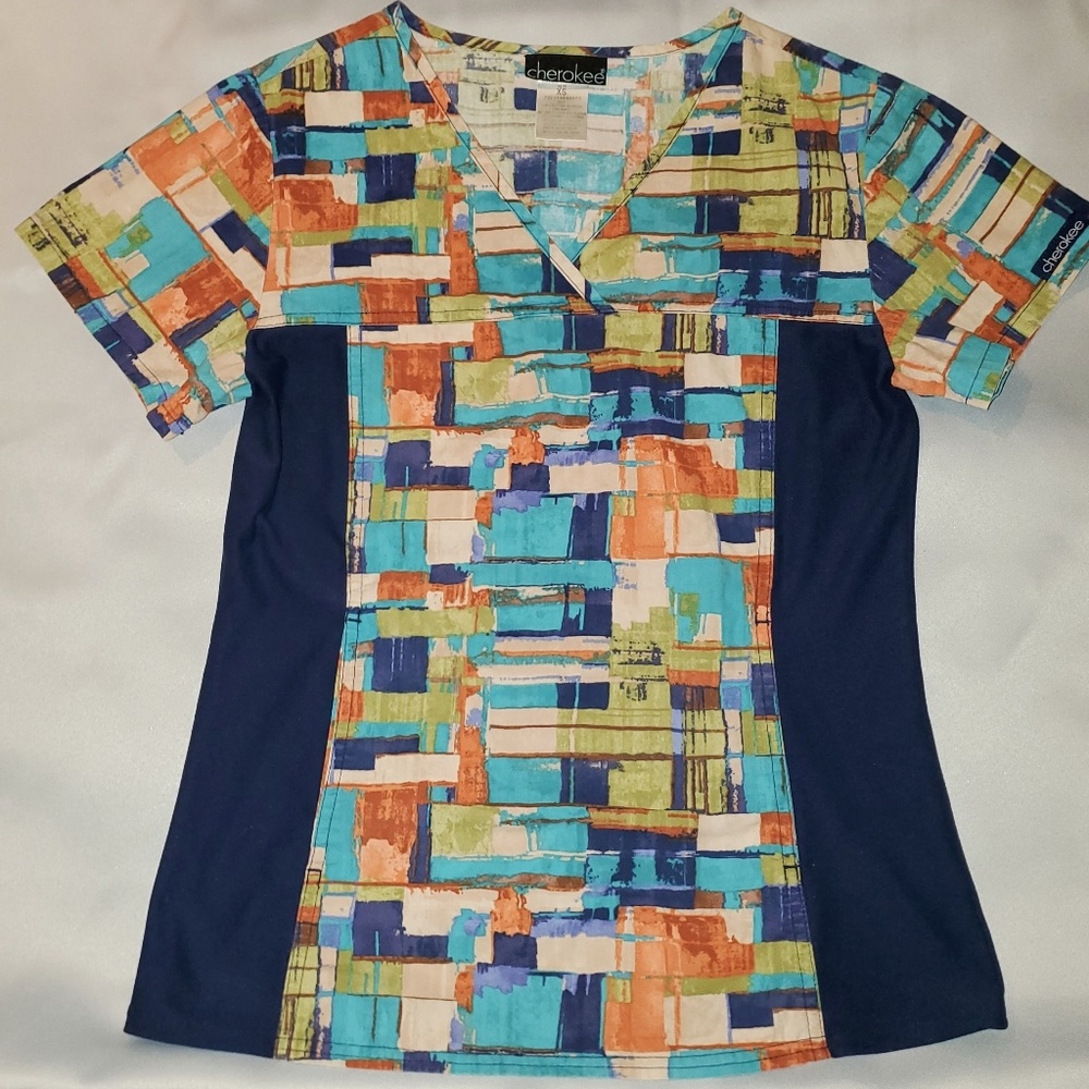 Cherokee Scrub Top